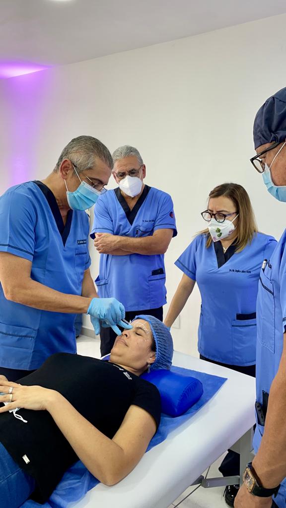 «Consejos y trucos de expertos para una marcación precisa en la aplicación de toxina botulínica»